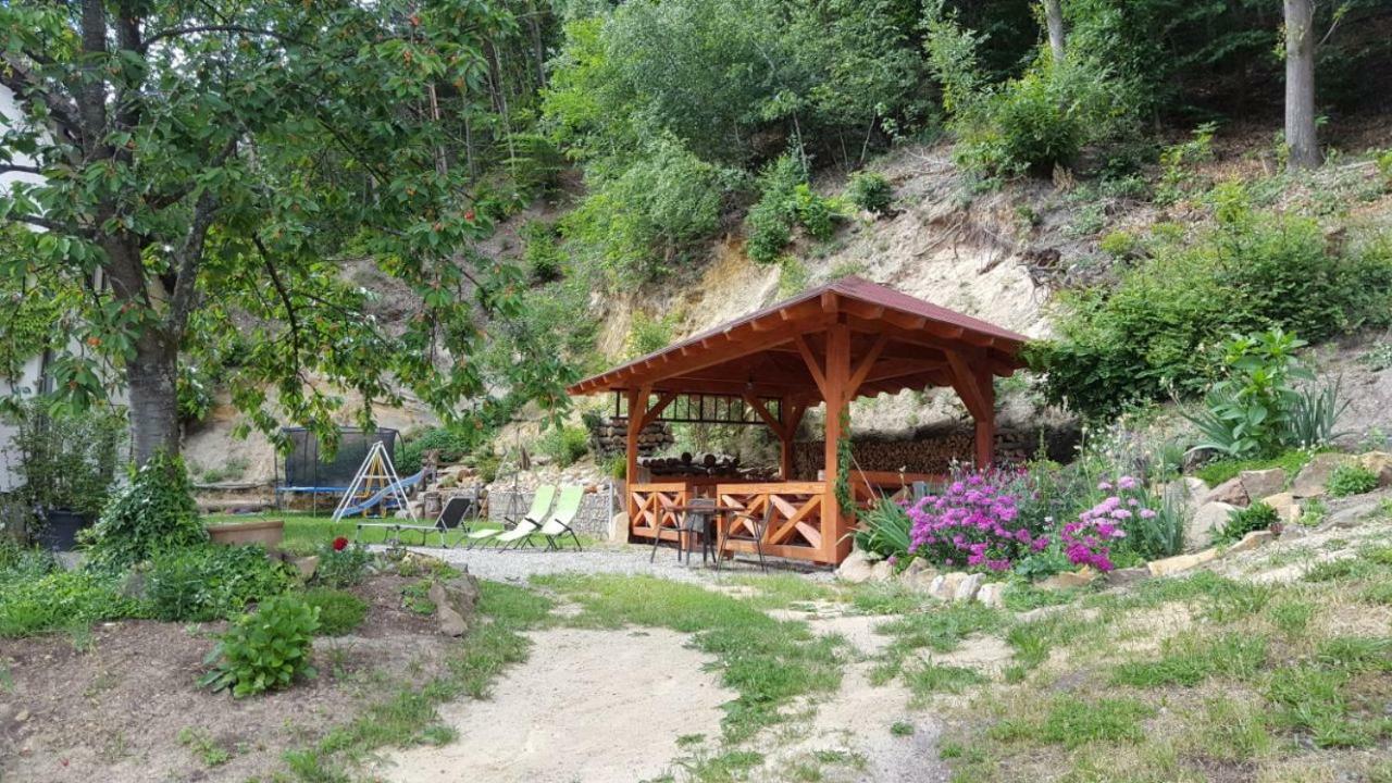 Gaestehaus Gerhardt Schweigen-Rechtenbach Kültér fotó